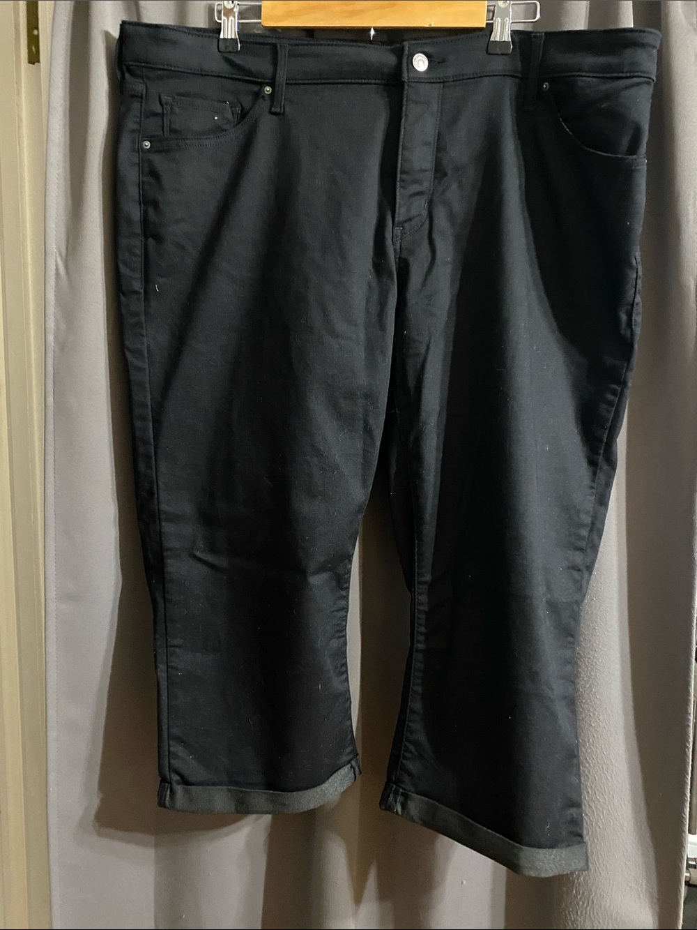 Levi's‎ Black Denim Jean CAPRIS WO SIZE 22W  EUC CLEAN
